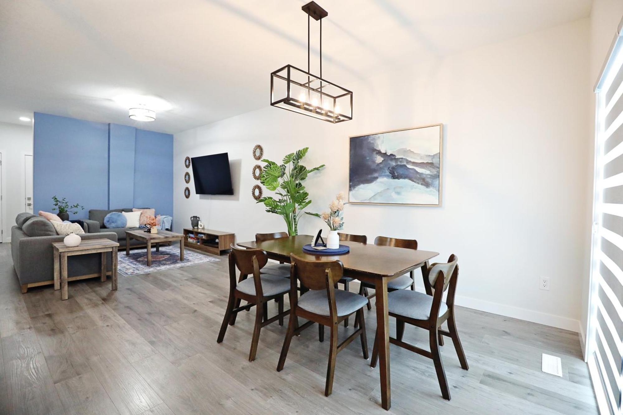 Beautiful 3 King Beds,Garage,Airport,Disney+ Edmonton Esterno foto